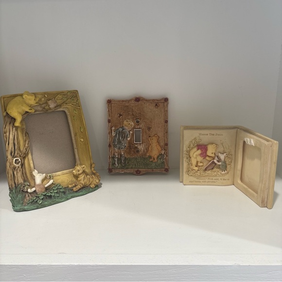 Disney Winnie the Pooh Charpente Picture Frame Set
